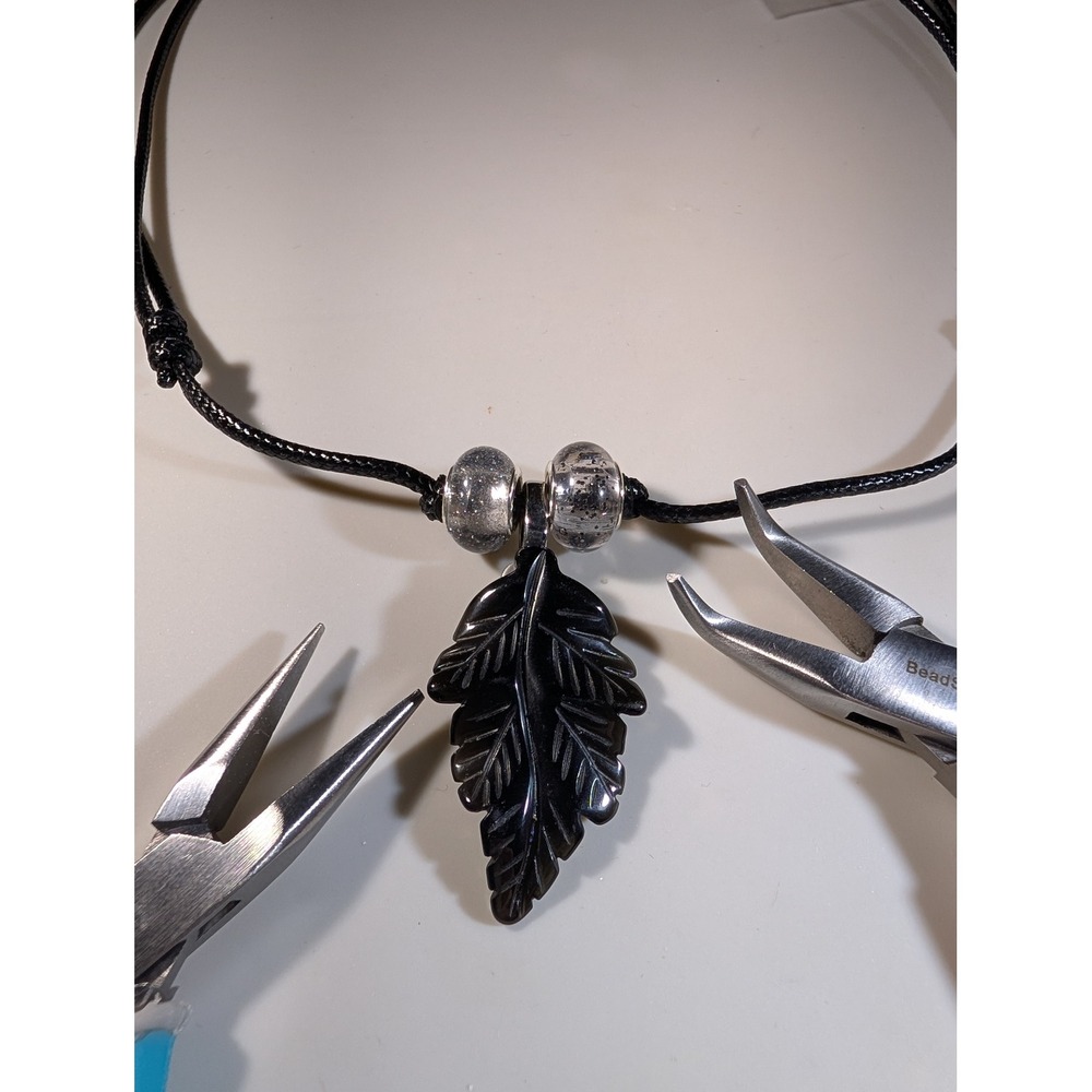 Black Agate Carved Leaf Pendant Adjustable Cord Necklace 14-27in